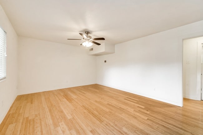 Photo - West 7th Apartments