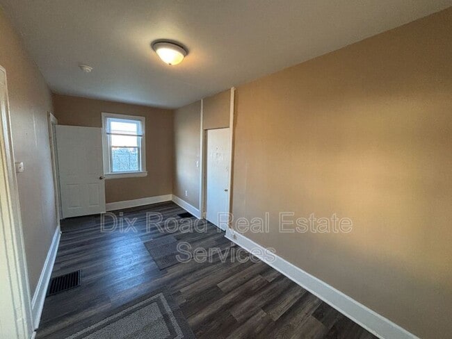 Photo - 1041 Fairview Ave