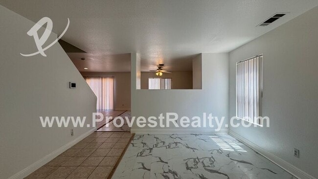 Photo - 15117 Stable Ln
