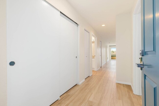 Photo - 8750 Greenwood Ave N Unidad S204