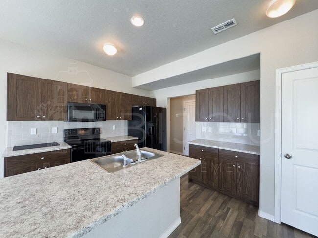 Photo - Beautiful 3 Bedroom New Build