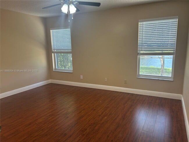 Photo - 2939 Myrtle Oak Cir