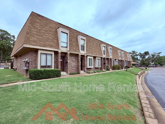 Photo - 1869 Poplar Woods Cir E