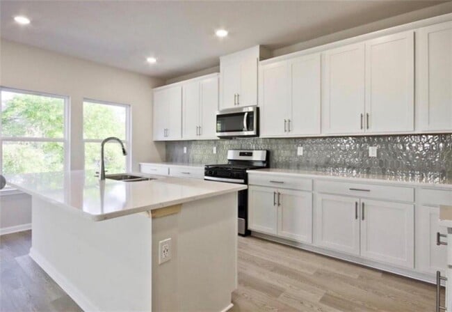 Photo - 1208 High Fls Ln