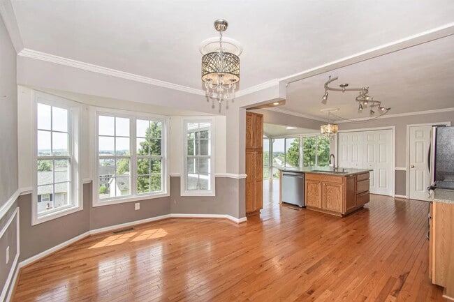 Photo - 1075 New Village Dr NW