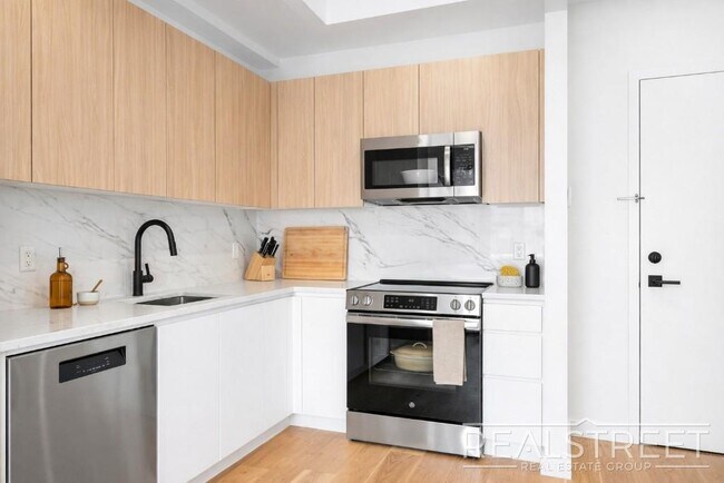 Photo - Rogers Avenue Unit 5A