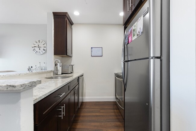 Photo - 133 Commander Shea Blvd Unidad 407