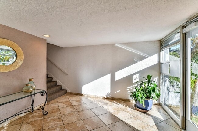 Photo - 1250 E Ocean Blvd