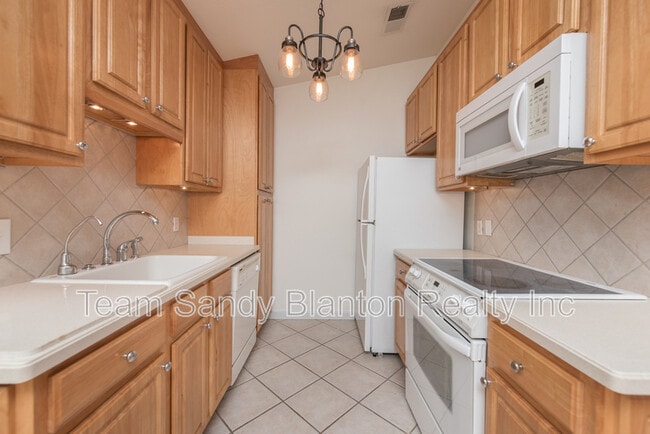 Photo - 2300 W Michigan Ave