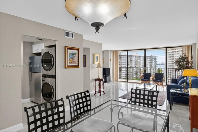 Photo - 1450 Brickell Bay Dr Condo Unit 1011