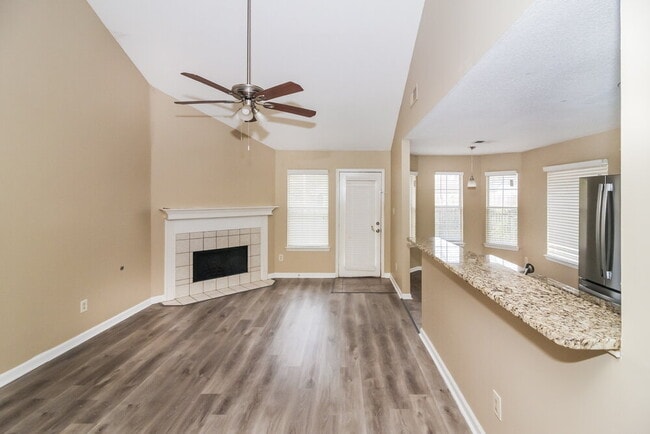 Photo - 1604 Marie Rd