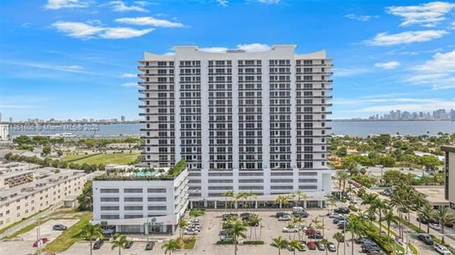 Building Photo - 7901 Hispanola Ave Unit 7901 Hispanola Ave  603 Rental