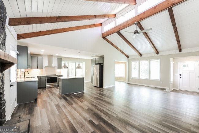 Photo - 4948 Highpoint Way NE