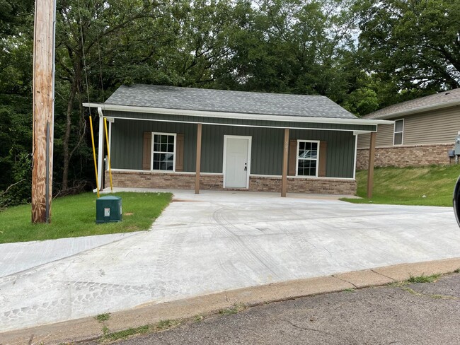 Two Bed/1.5 Bath Home - Two Bed/1.5 Bath Home