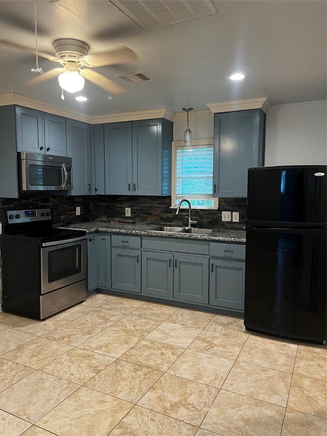 Photo - 5924 Morningdale St