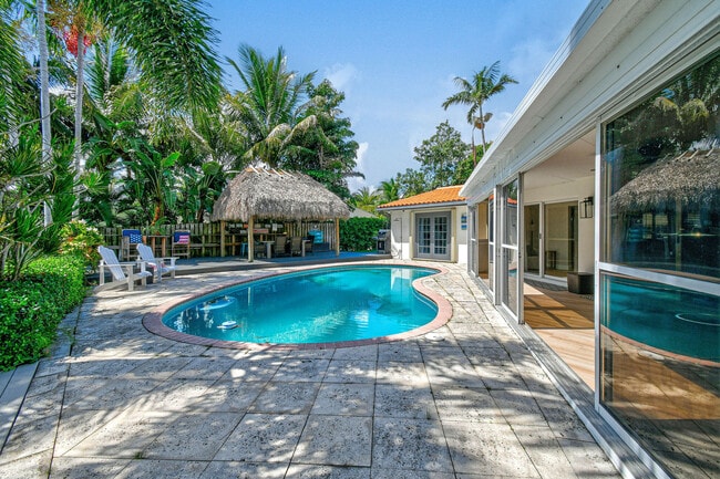 Photo - 8110 W Lake Dr