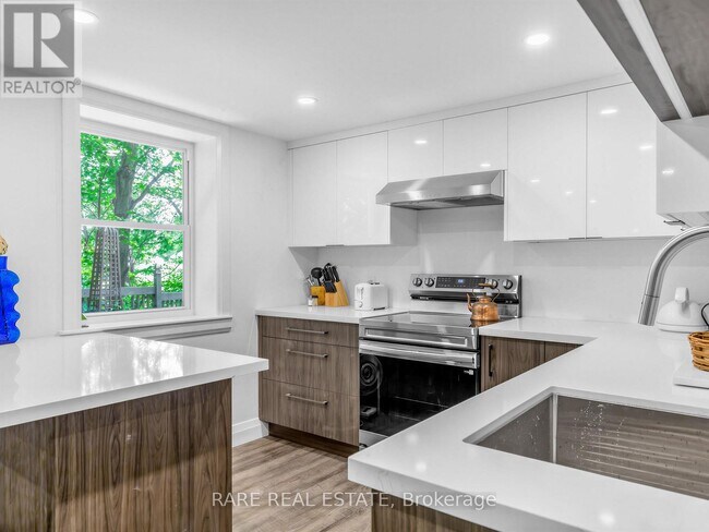 Photo - 2 Leander Ct