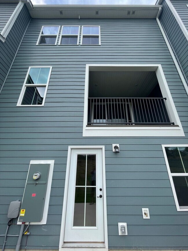 Photo - 640 Crudent Rd