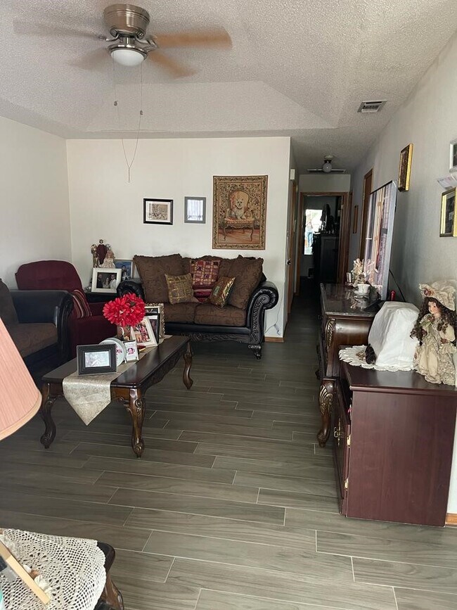 Photo - 1901 Jefferson St