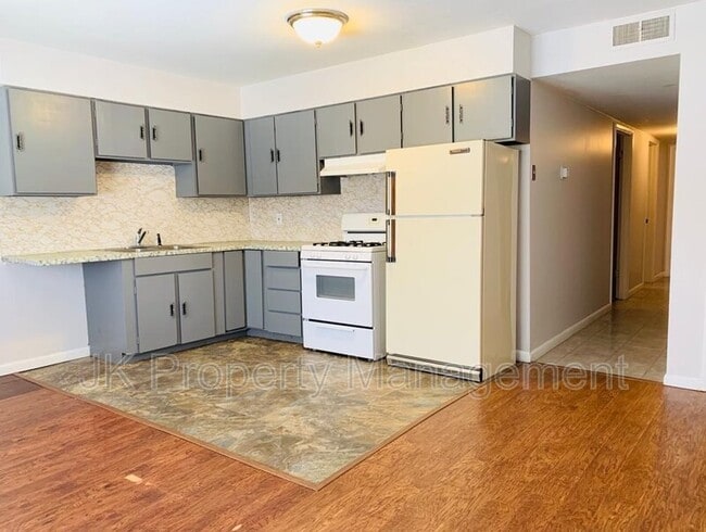 Photo - 2027 Smelter Ave NE Unit #02