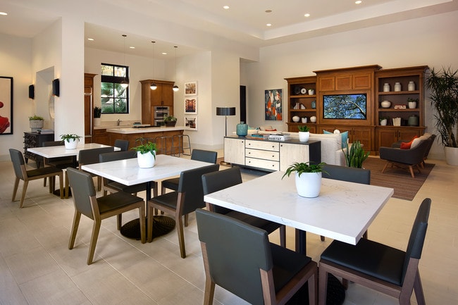 Esperanza Apartment Homes