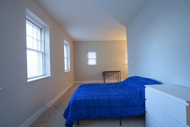 Building Photo - 601 Westgate Ave