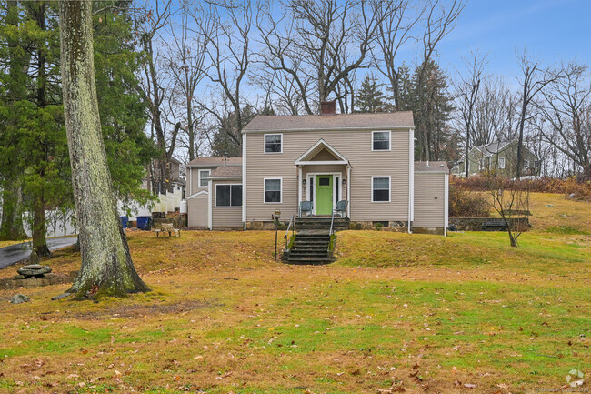 Building Photo - 6 Birchside Dr Rental