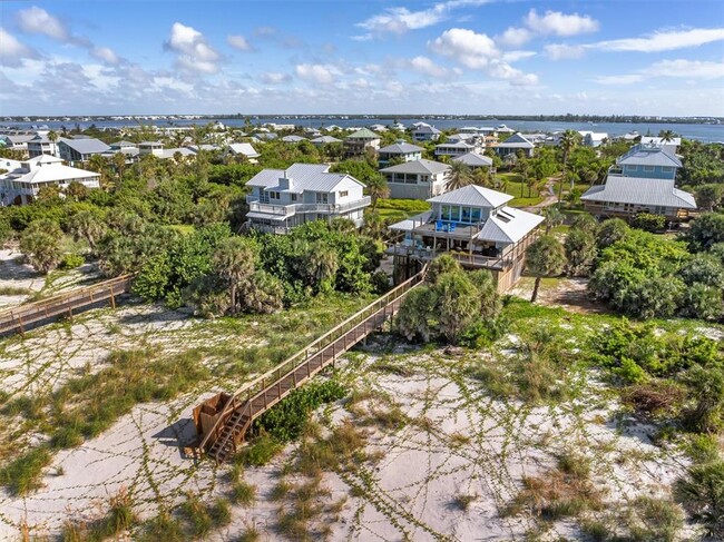 Building Photo - 9498 Alborado Rd