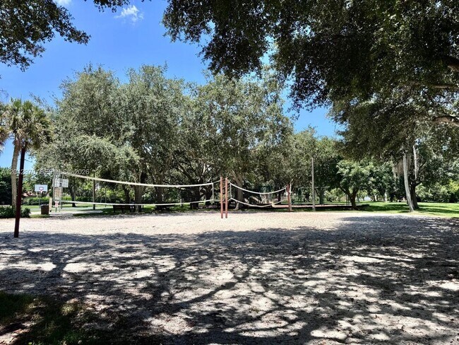 10320 Guatemala St