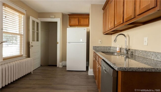 Photo - 748 Trout Brook Dr