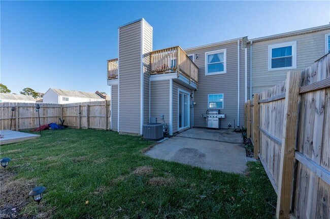 Photo - 5900 Clear Springs Ct