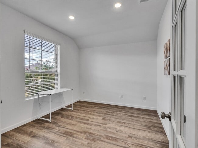 Photo - 3712 Windy Brk Rd