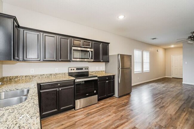 Photo - 6202 Old Bridge Way