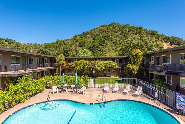 Photo - 2555 Sir Francis Drake Blvd Unit #24