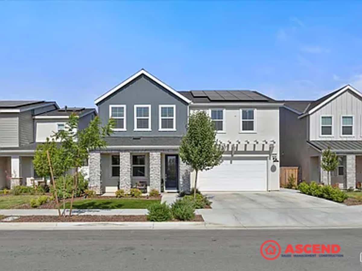 Beautiful home located in Gossamer Grove! - Beautiful home located in Gossamer Grove!