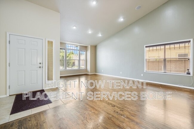 Photo - 3945 N Waterloo Way