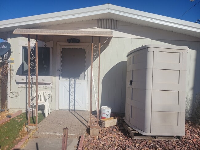 Building Photo - 332 Lake Rd Unit 332 Lake Road Cottage Rental