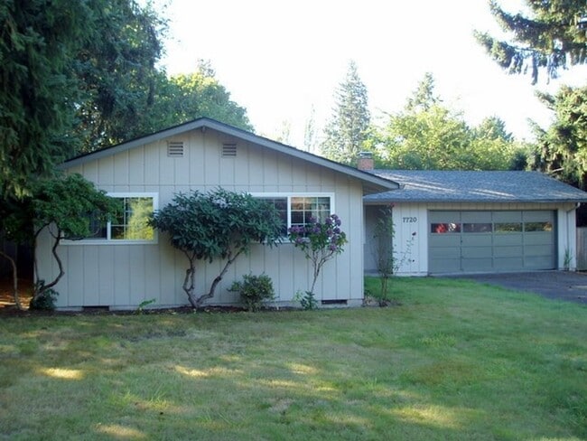 Building Photo - Spacious SW Portland Ranch Style Home!