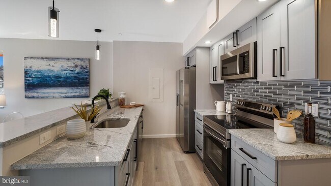 Building Photo - 1825 Callowhill St Unit 306 Rental