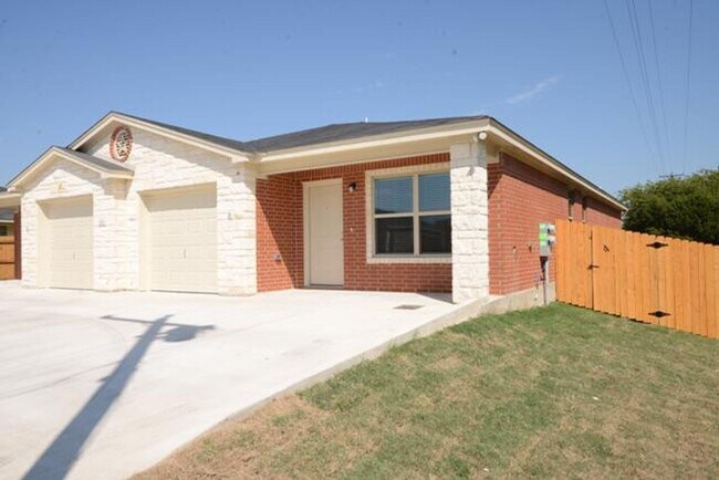 Photo - 1107 Stealth Ln Unit B