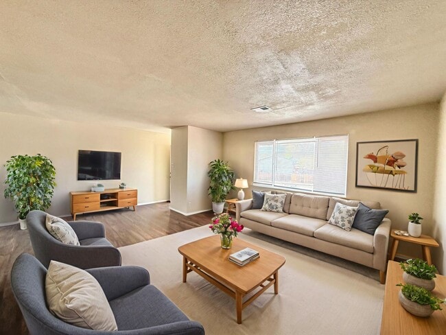 Building Photo - 2-8 Alan Shepard Rd. Unit 4 Alan Shepard Rd.