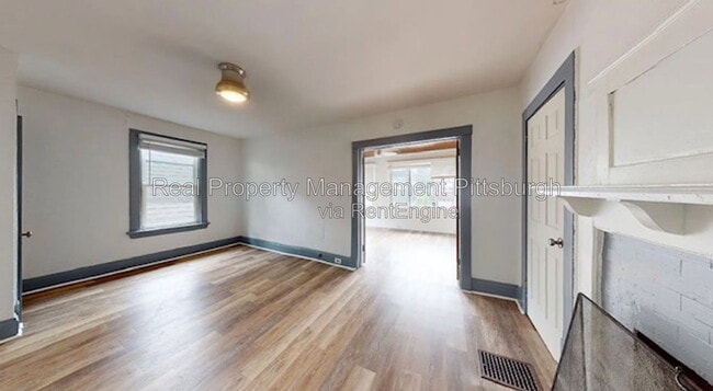Building Photo - 1217 McNeilly Ave Unit 2