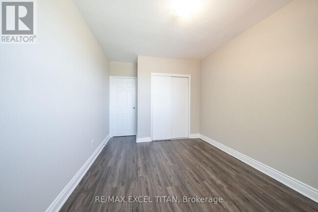 Photo - 468 Ottawa St N Unité 237C