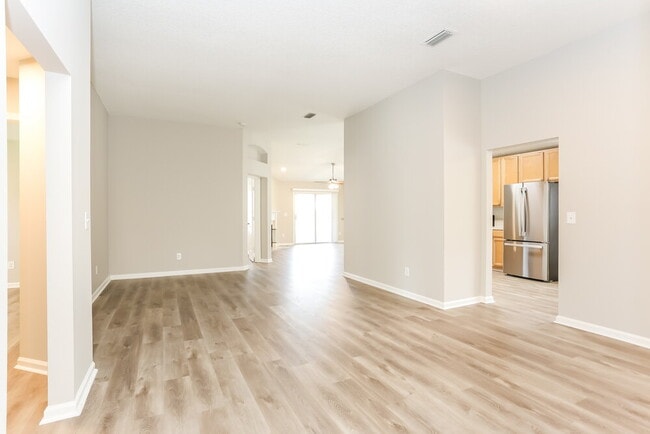 Photo - 1725 Saw Lake Drive