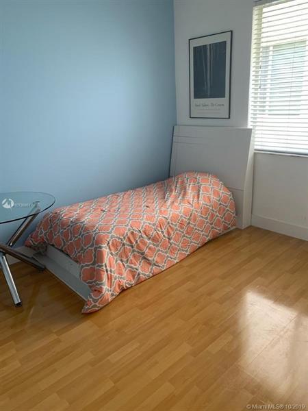 Photo - 19353 SW 60th Ct Unidad 1