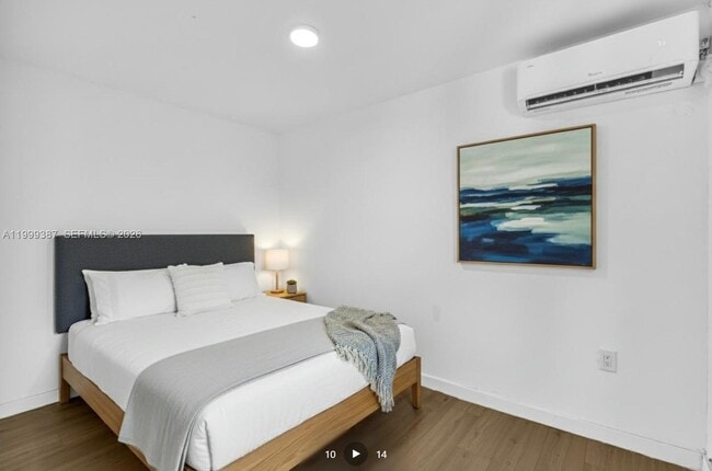 Photo - 709 SW 4th Ct Unit 201