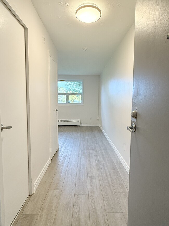 Photo - 20 Bradmon Dr Unit 102