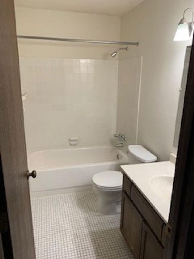 Photo - Xerxes Manor Apartments