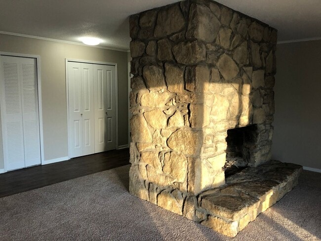 Photo - Quail Creek Apts.