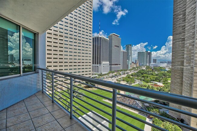 Photo - 335 S Biscayne Blvd Unit 1700